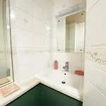 Sundial بيت ضيافة كندال